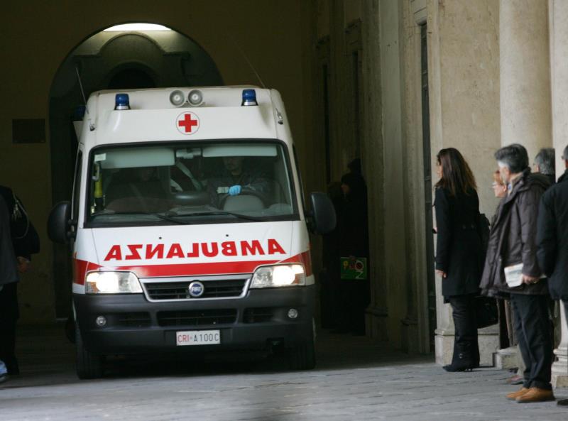 Sondrio Scontro Tra Auto Pedoni Investiti Nessuno Grave Rete