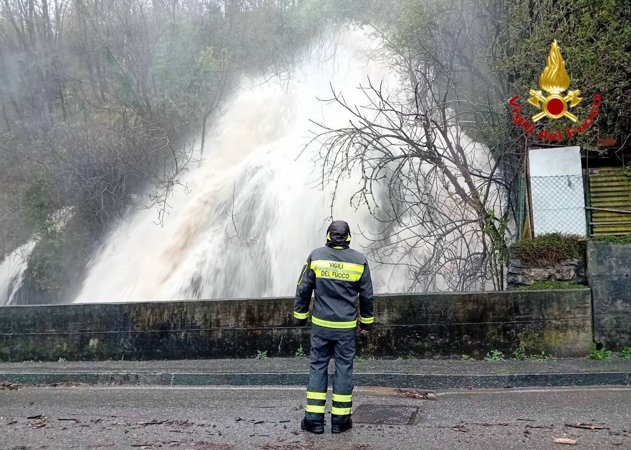 Monza Maltempo Interventi Dei Vigili Del Fuoco Rete