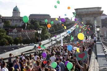Stretta-sui-diritti-Lgbtq-e-Pride-vietato-nuove-restrizioni-nellUngheria-di-Orban