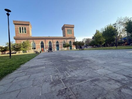 museo-del-tessile-pavimentazione-macchiata-450x338
